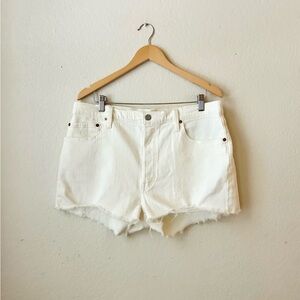 Levi’s 501 Ivory Denim Cut Off Jean Shorts Size 32